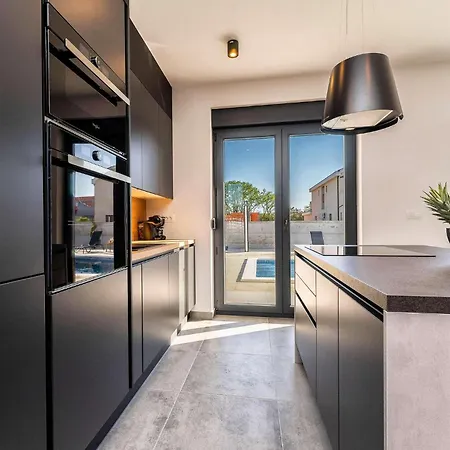 Madis Prázdninový dům *