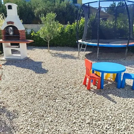Madis Tatil Evi *